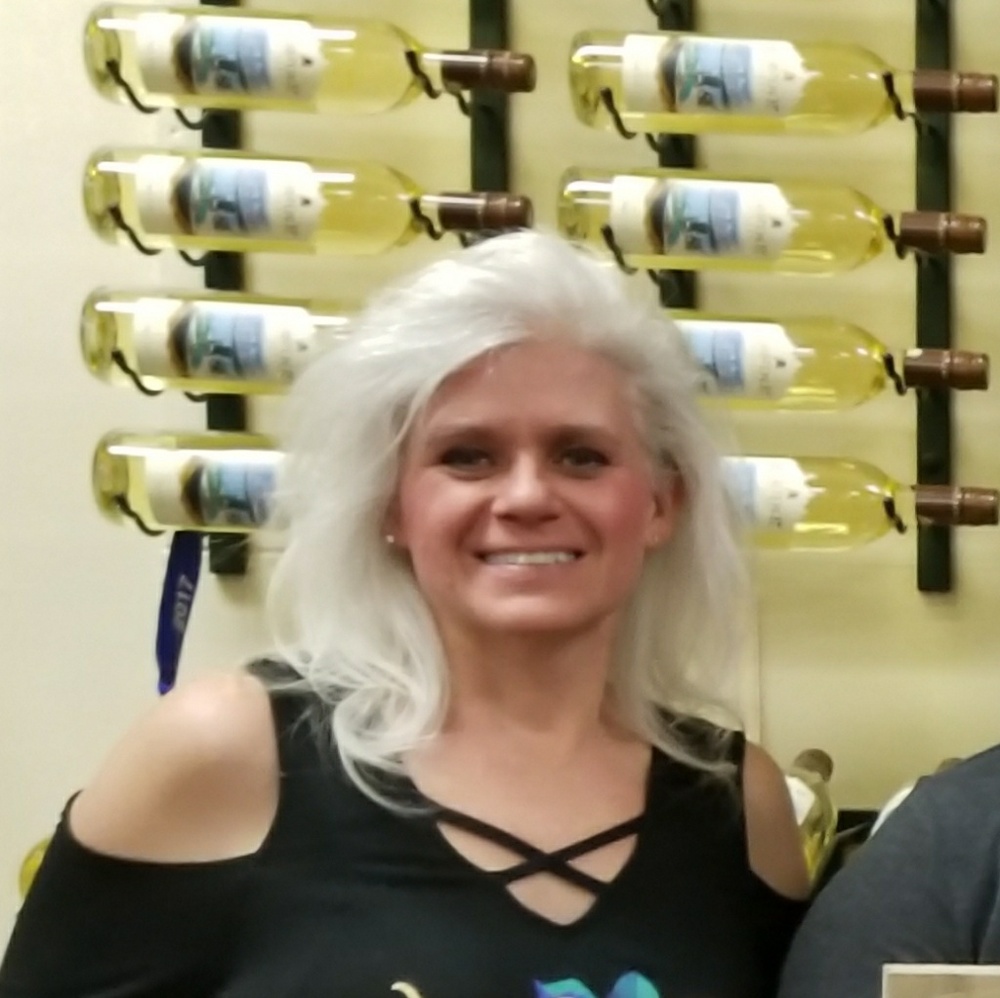 Meet your Posher, Laura
